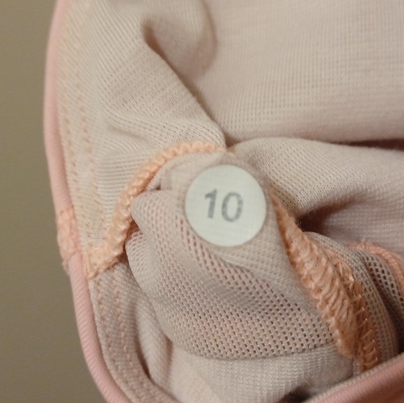 Pink Floral Lululemon Tank with Built-in Bra sz 10 - Picture 4 of 4